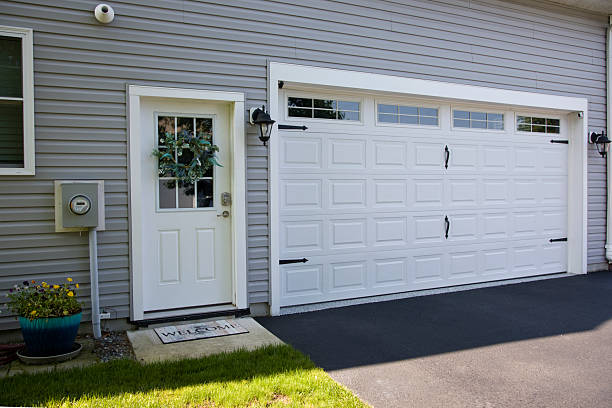 24/7 Emergency Garage Door Roller Replacement experts in Clemmons, NC
